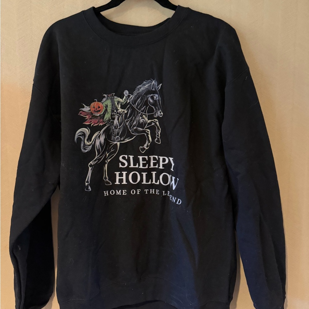 Black Sleepy Hollow Crewneck Sweatshirt with Headless Horseman Graphic - Picture 1 of 3